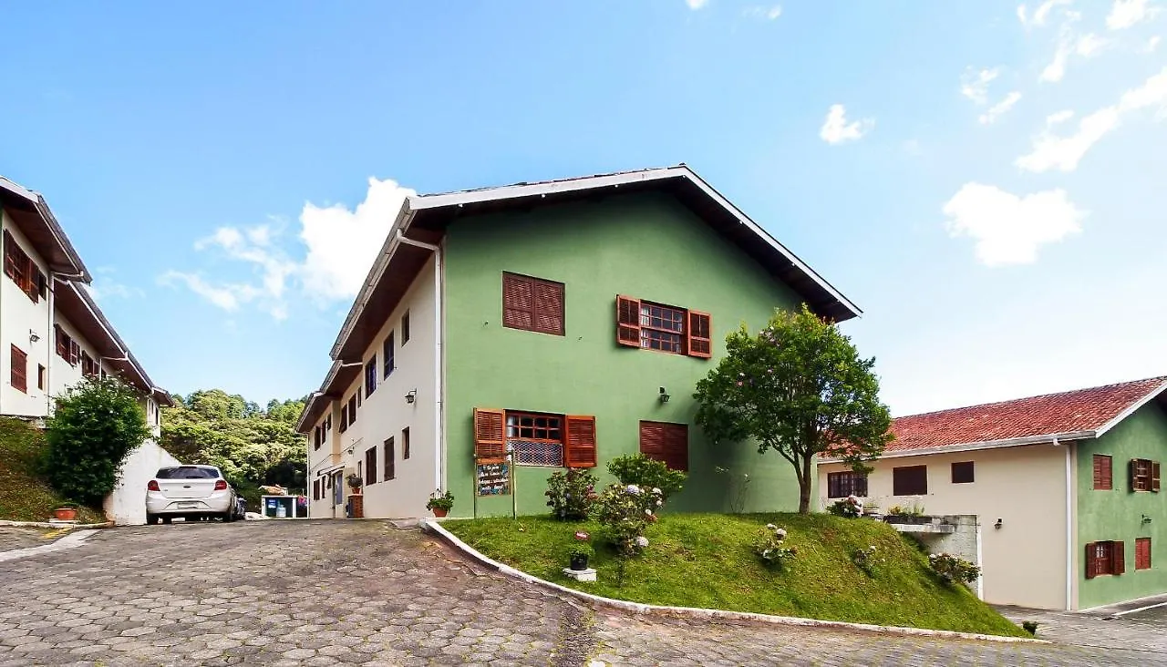 Apartment Ape Inteiro Com 2Qts, Estacionamento, Wi-Fi 450Mb, Cozinha Completa A 500M Do Parque Das Cerejeiras Campos do Jordao Brazil