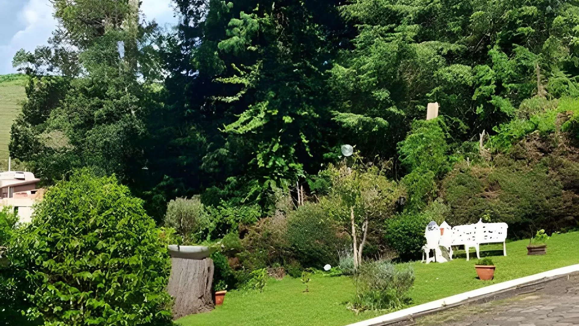 Ape Inteiro| 2Qts| Estacionamento| Wi-Fi 350| Pet Friendly| Ao Lado Do Parque Das Cerejeiras Campos do Jordão Apartman